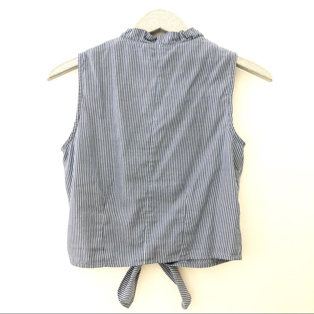 Girl Krazy Striped Button Tie Front Crop Tank Top - Picture 4 of 8